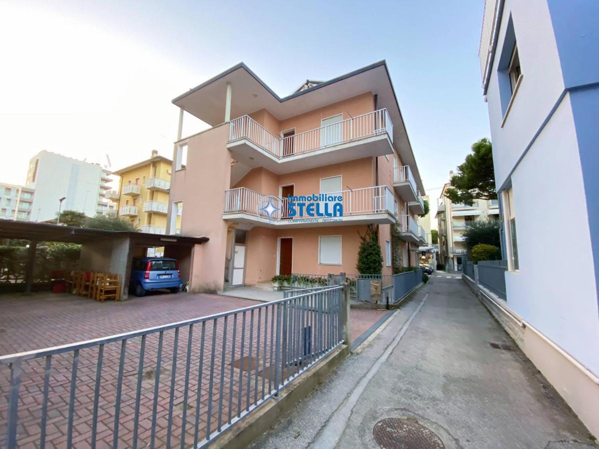 Condominio Baraziol Lido di Jesolo Exterior foto