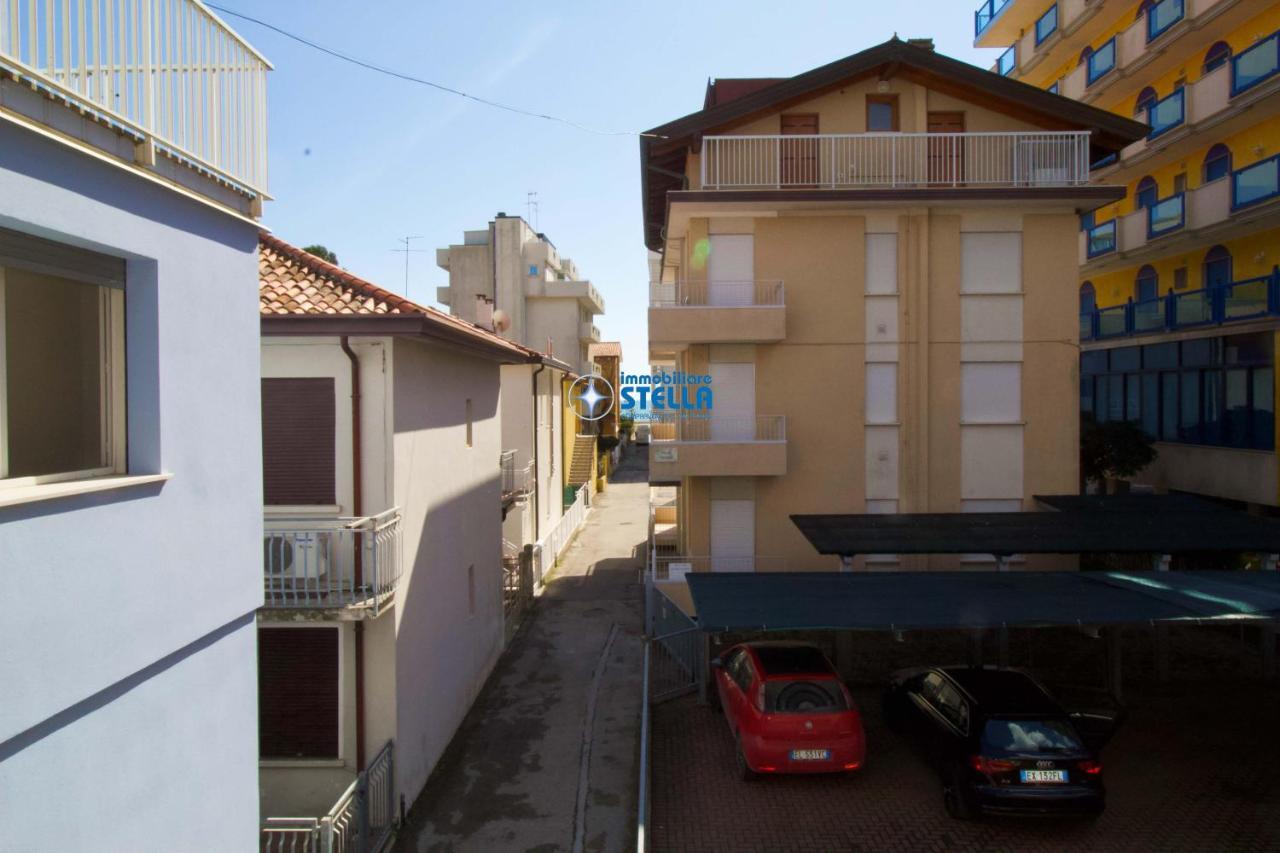 Condominio Baraziol Lido di Jesolo Exterior foto